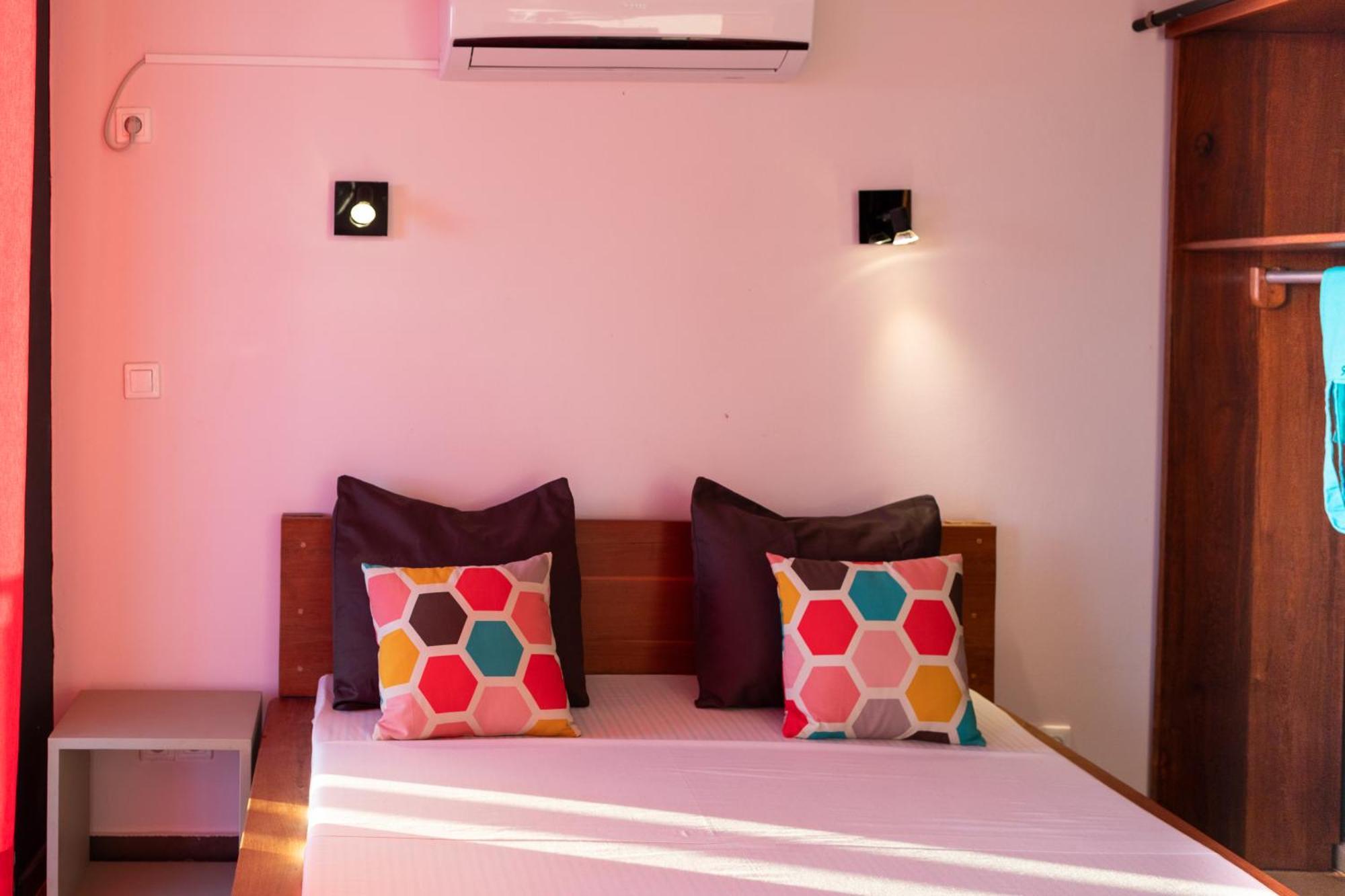 Hotel Villa Les Orchidees Ambatoloaka  Kültér fotó
